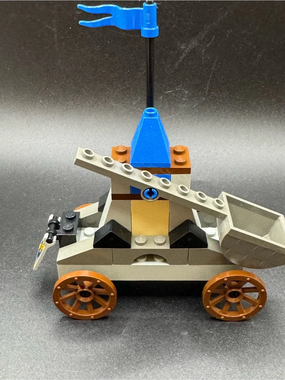 VTG Y2K Lego 4816 Knights Kingdom 1 Knight's Catapult NEAR Complete W/ 1 Fig